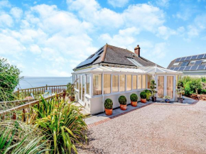 Crownhill Bay Penthouse - Uk47510